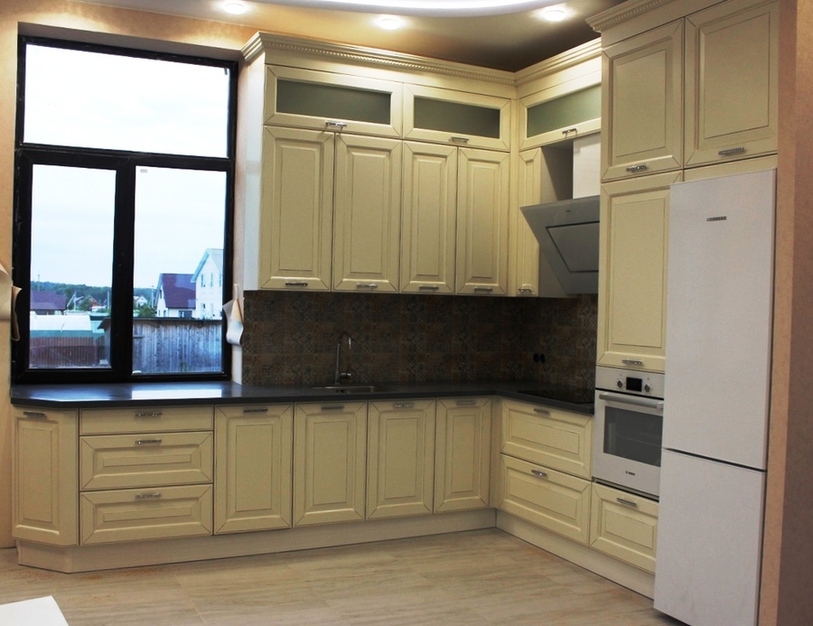 Белый кухонный гарнитур-Кухня из массива «Модель 41»-фото1