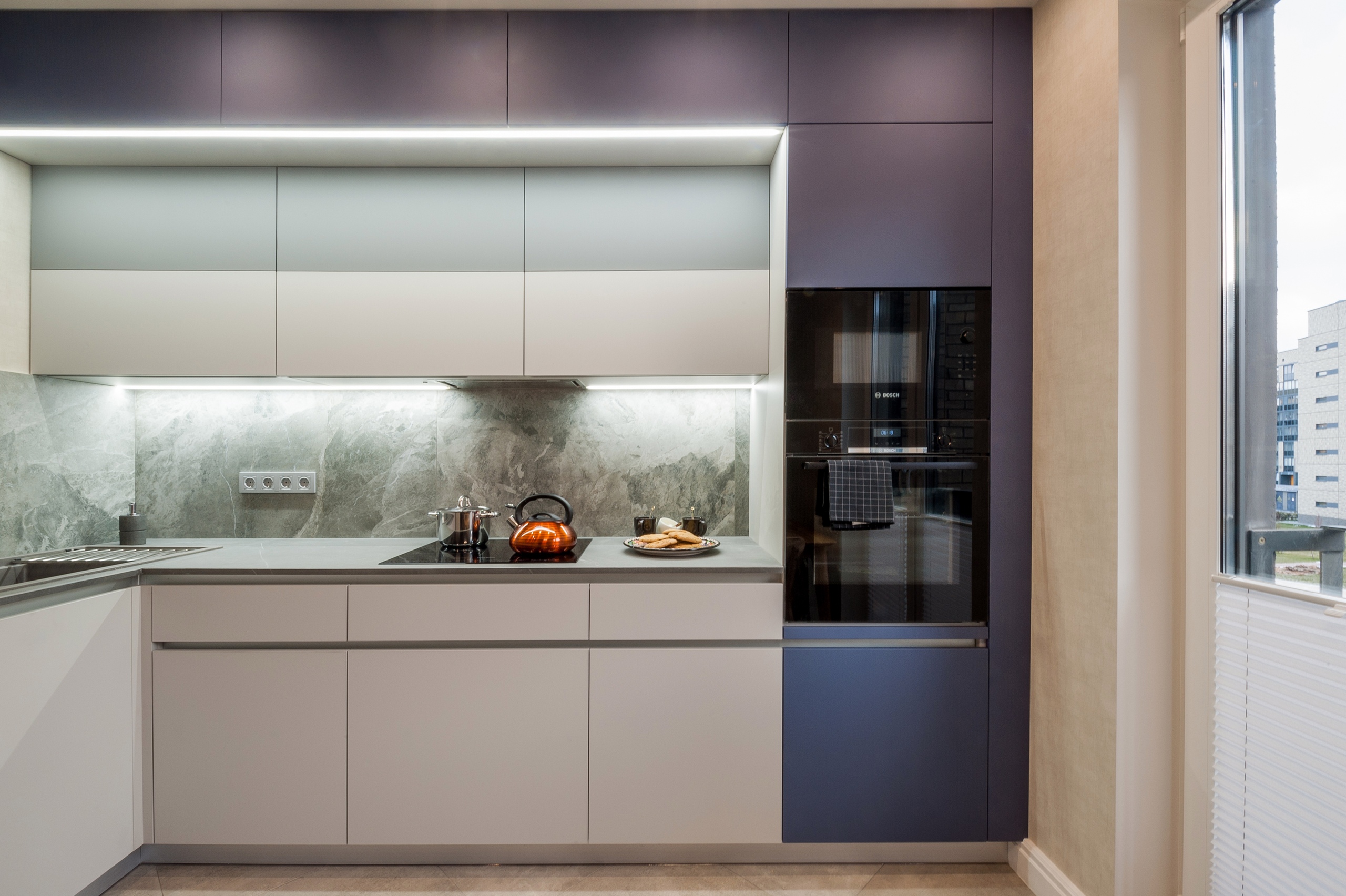 Белый кухонный гарнитур-Бело-синяя кухня «Модель 780»-фото3